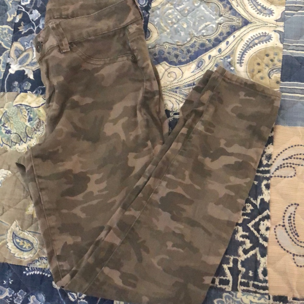 Camo pants